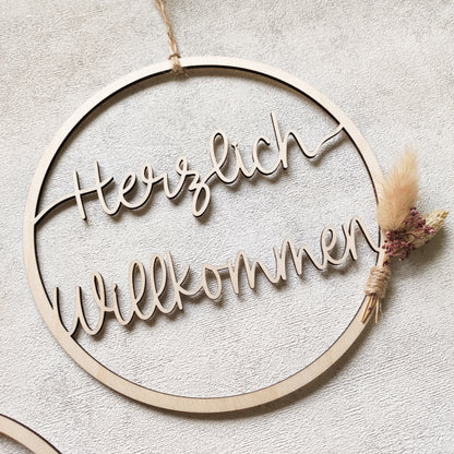 Holzkranz "Herzlich Willkommen"