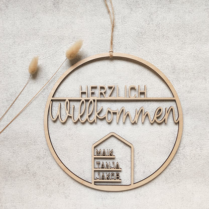 Personalisierter Holzkranz mit Namen