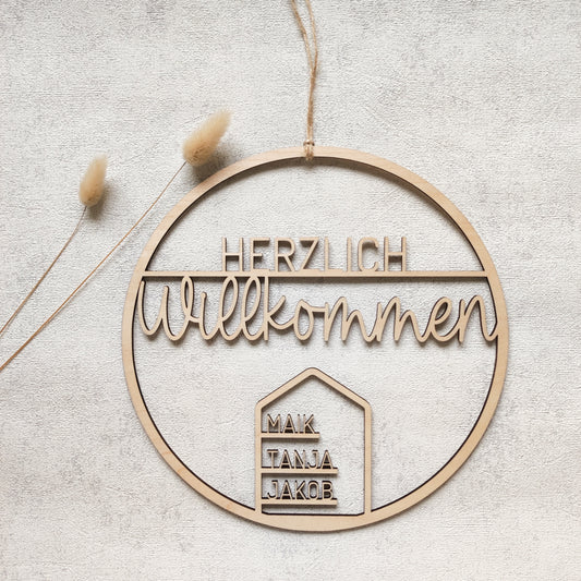 Personalisierter Holzkranz mit Namen