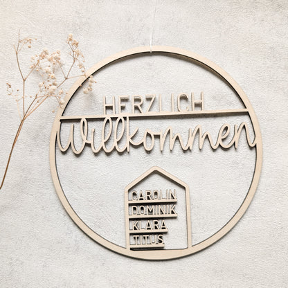 Personalisierter Holzkranz mit Namen