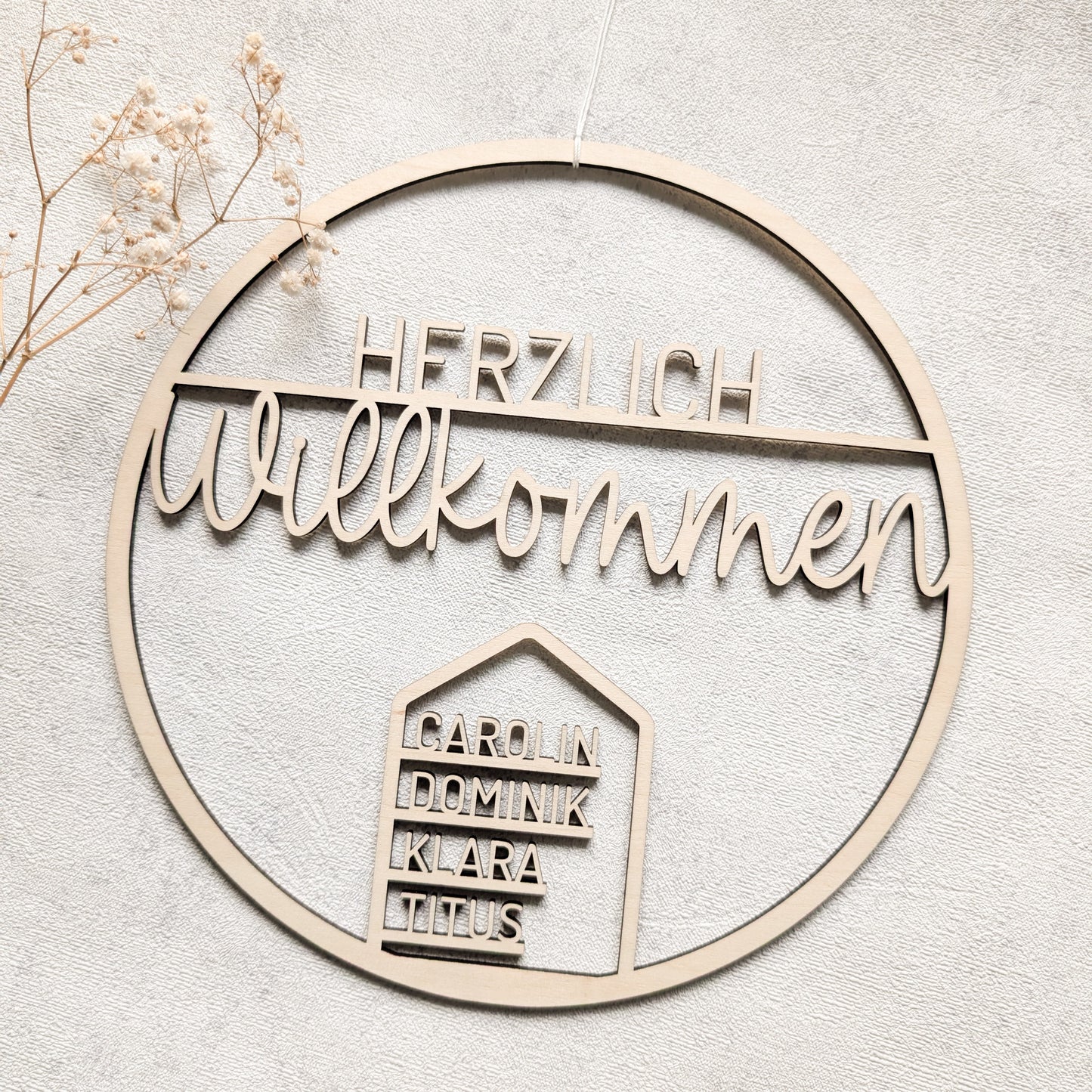 Personalisierter Holzkranz mit Namen