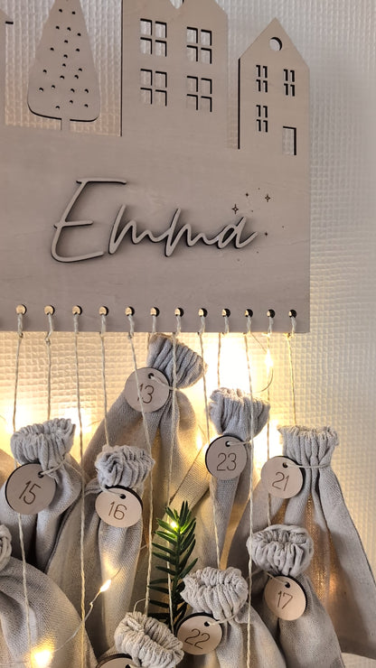 personalisierter Adventskalender mit Jutesäckchen zum Befüllen